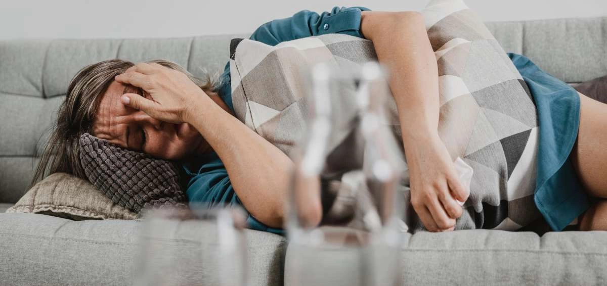 Как выйти из запоя дома: советы нарколога по безопасной детоксикации